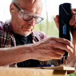 Dremel Accu Multitool 8260JF Incl. 2x 12V Accu -SKIL WINKEL 123 391