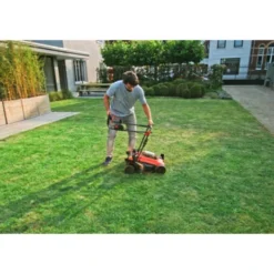 SKIL 20V Grasmaaier 0130BA Brushless 34cm + 2 Accu's 2,0Ah + Snellader -SKIL WINKEL 123 882